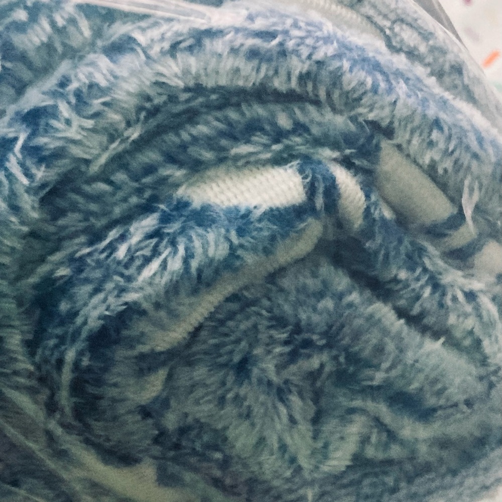 NWT Glow in the Dark Blanket Throw - Picture 4 of 8